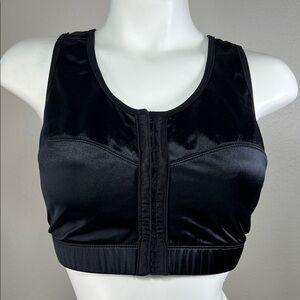 Enell Front-Closure Black  Sport High Impact Wireless Bra Size 2